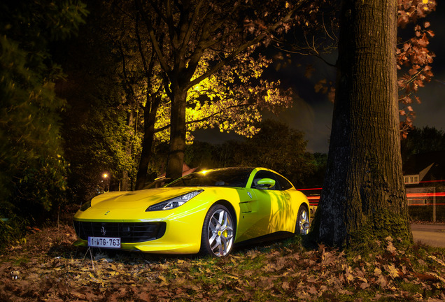 Ferrari GTC4Lusso T