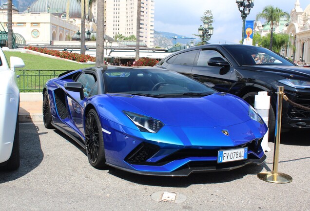 Lamborghini Aventador S LP740-4 Roadster