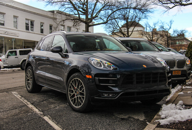 Porsche 95B Macan Turbo