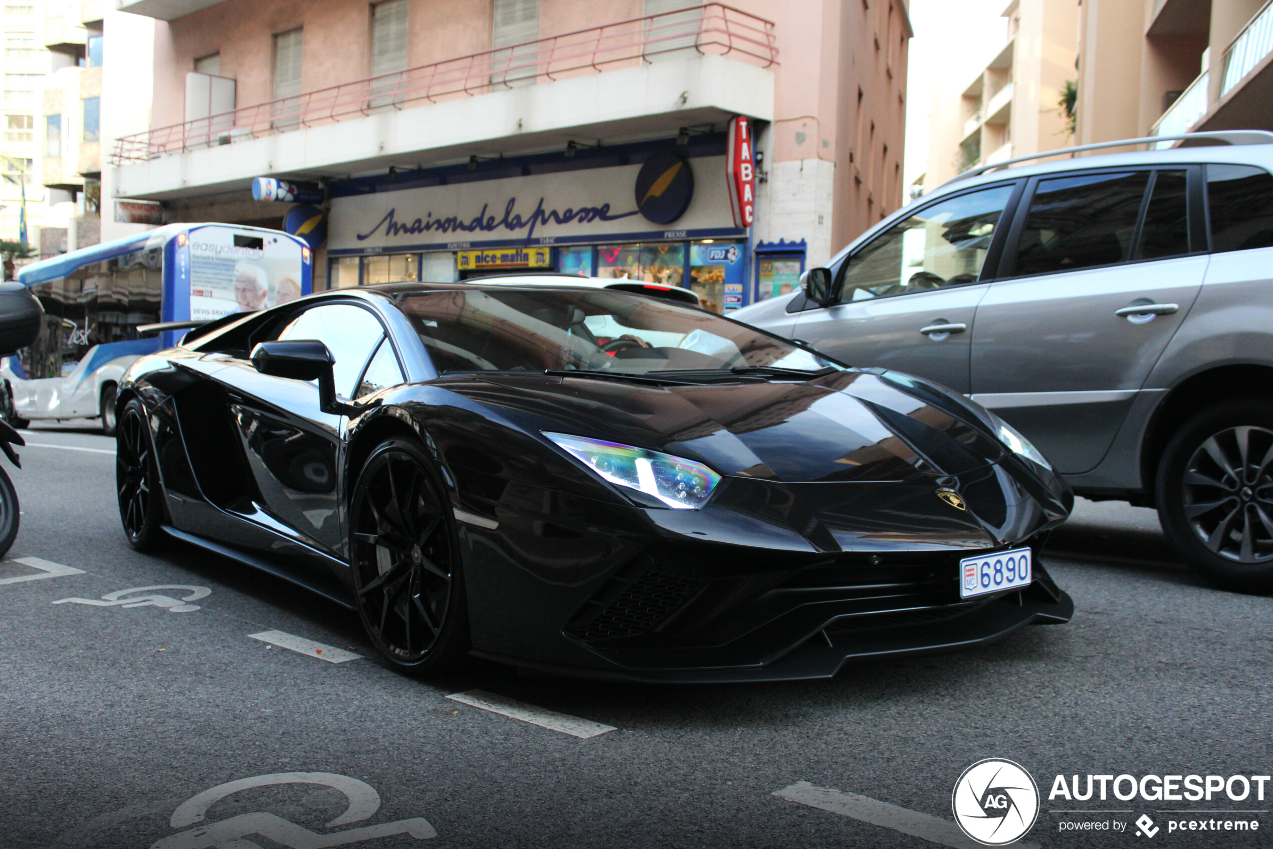 Lamborghini Aventador S LP740-4