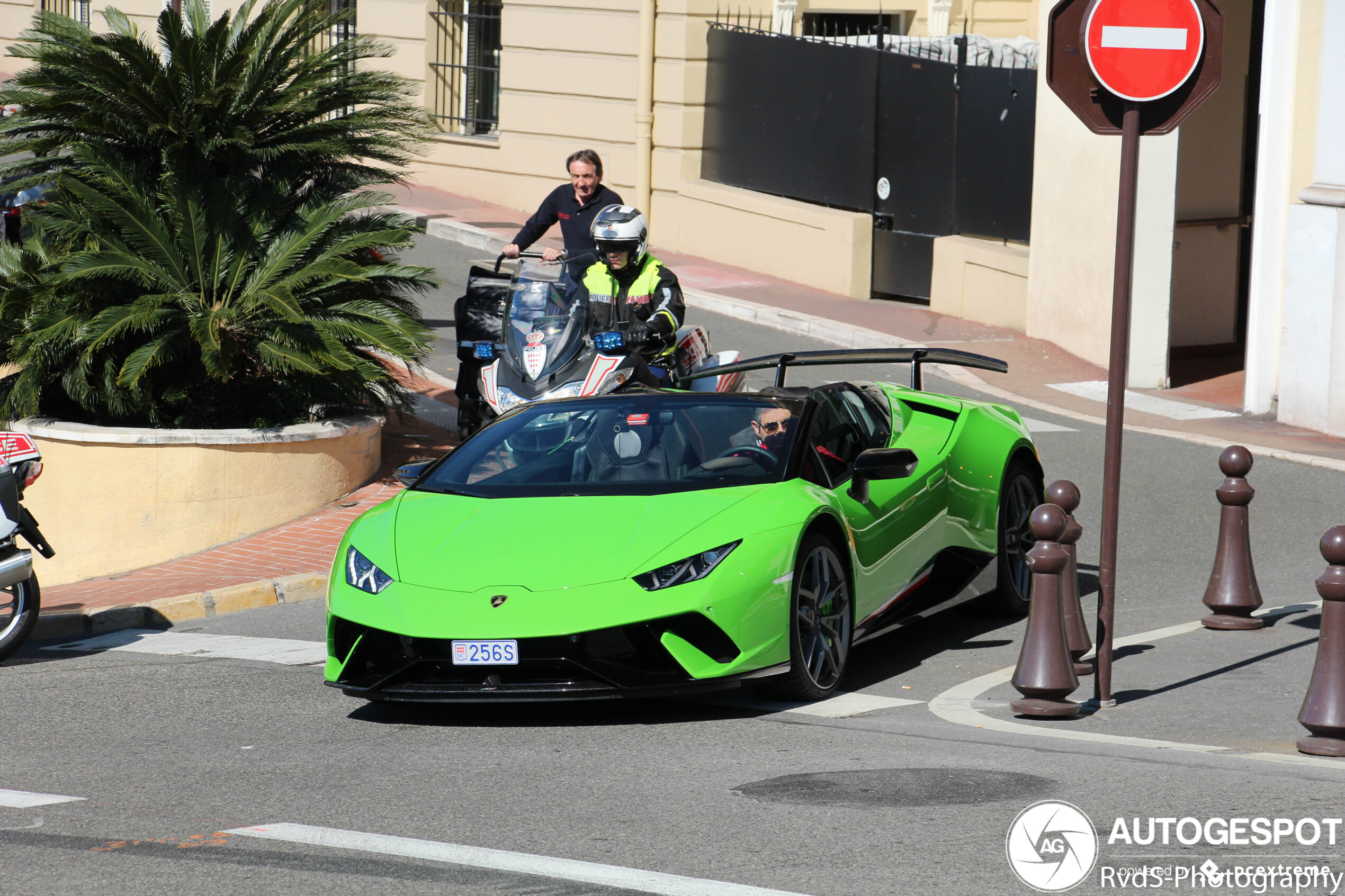 Lamborghini Huracán LP640-4 Performante Spyder