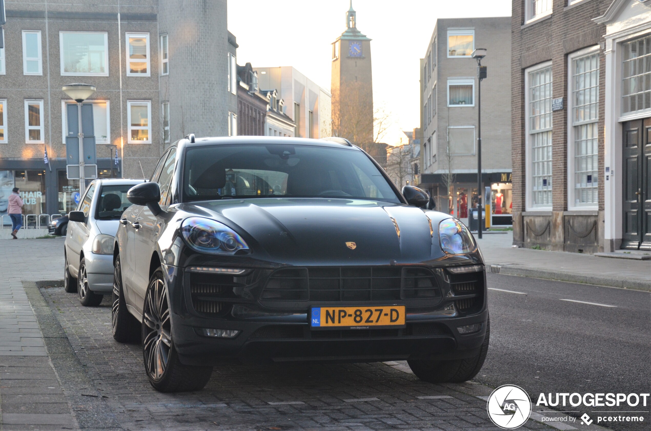 Porsche 95B Macan GTS