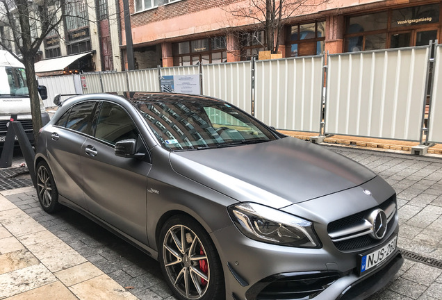 Mercedes-AMG A 45 W176 2015