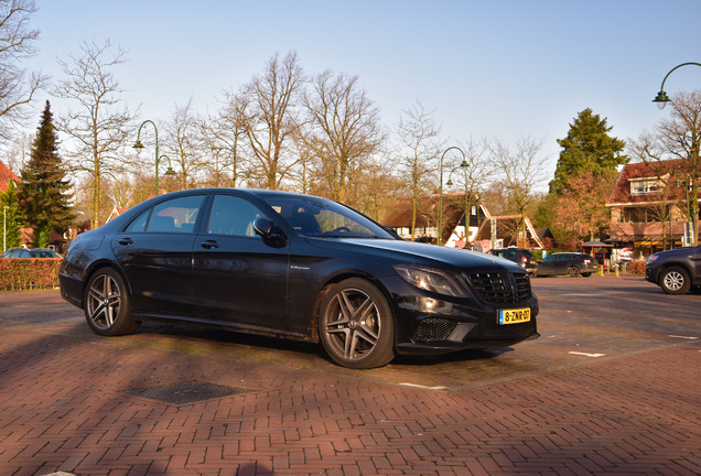 Mercedes-Benz S 63 AMG V222