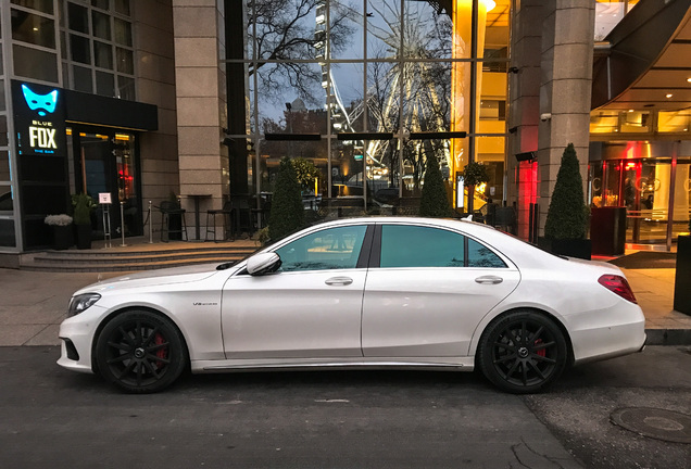 Mercedes-Benz S 63 AMG V222