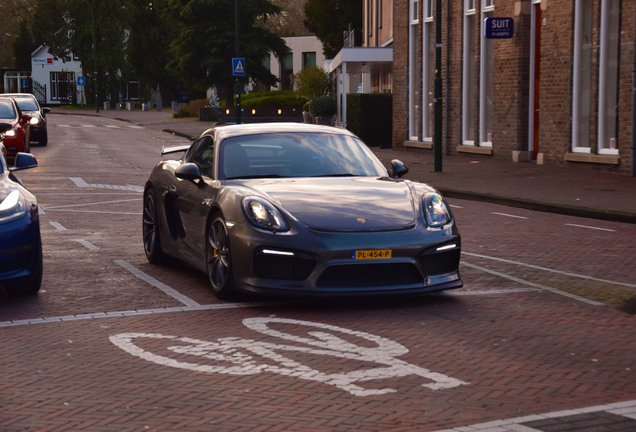 Porsche 981 Cayman GT4