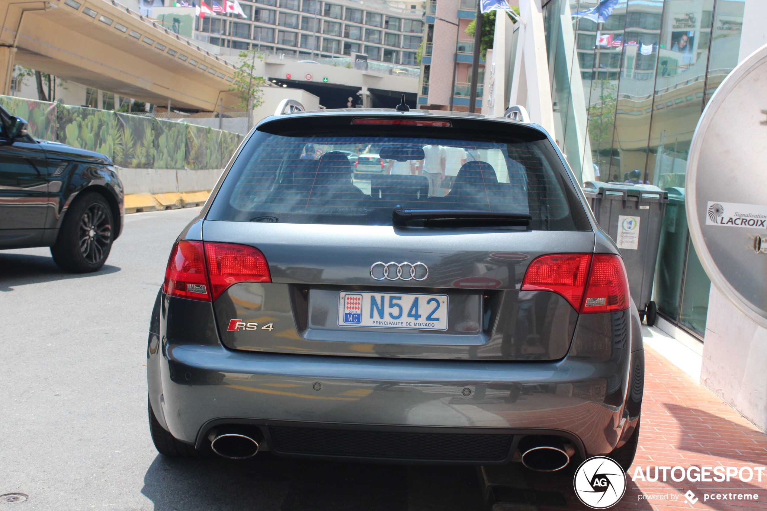 Audi RS4 Avant B7