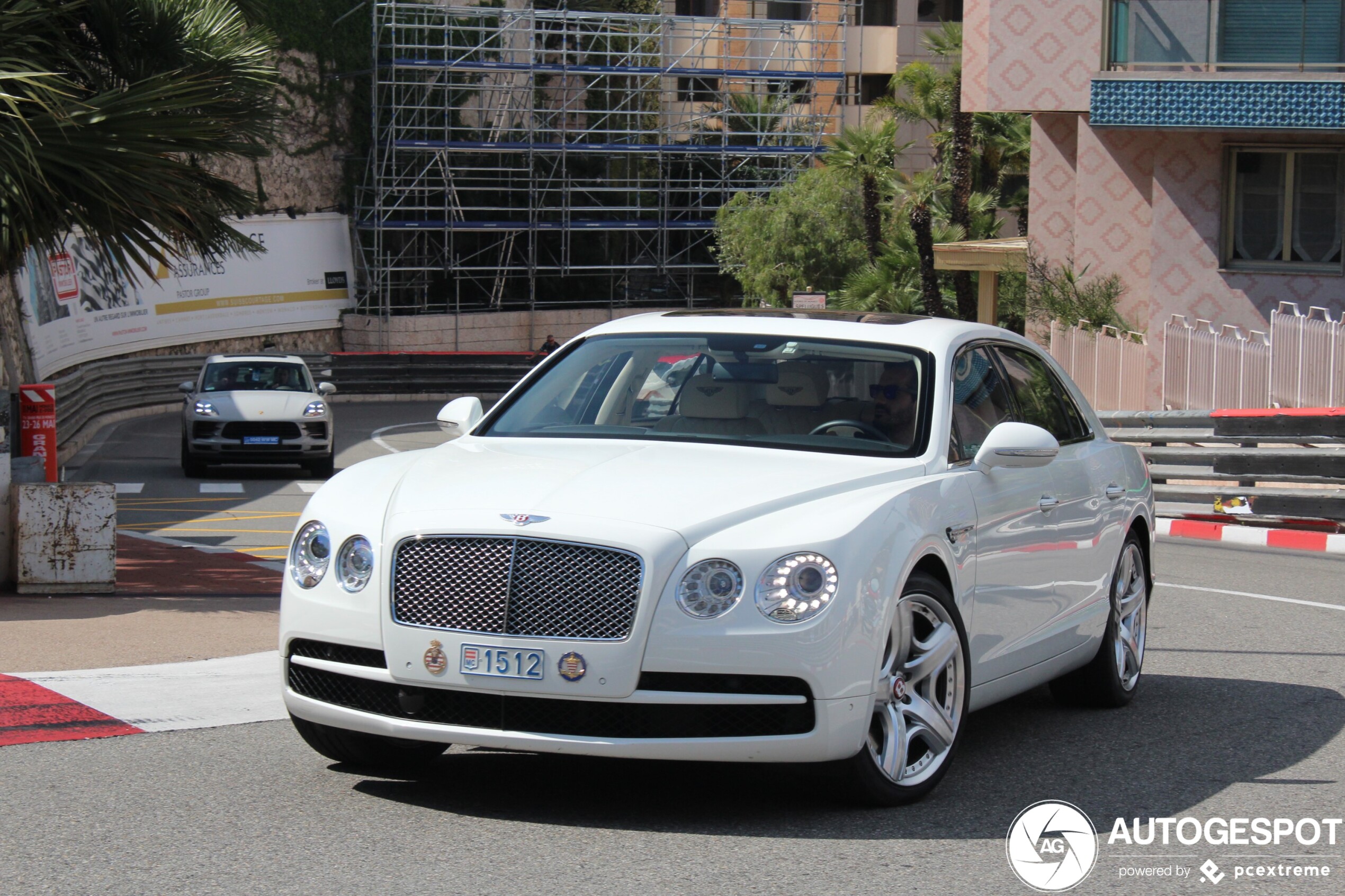 Bentley Flying Spur V8