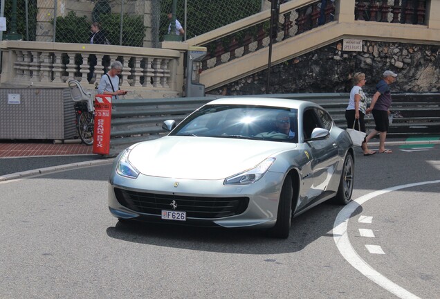 Ferrari GTC4Lusso