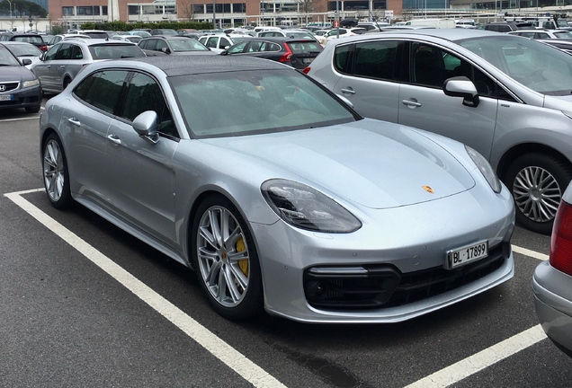 Porsche 971 Panamera Turbo Sport Turismo