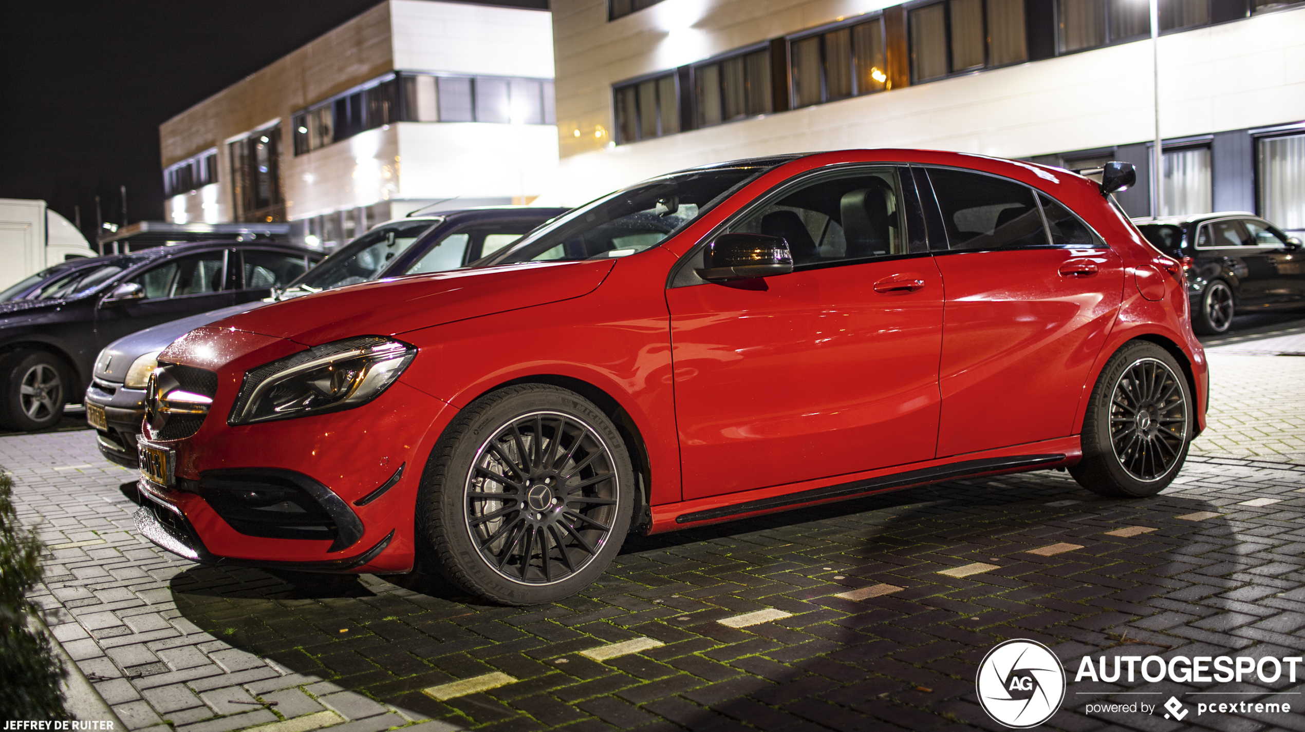 Mercedes-AMG A 45 W176 2015