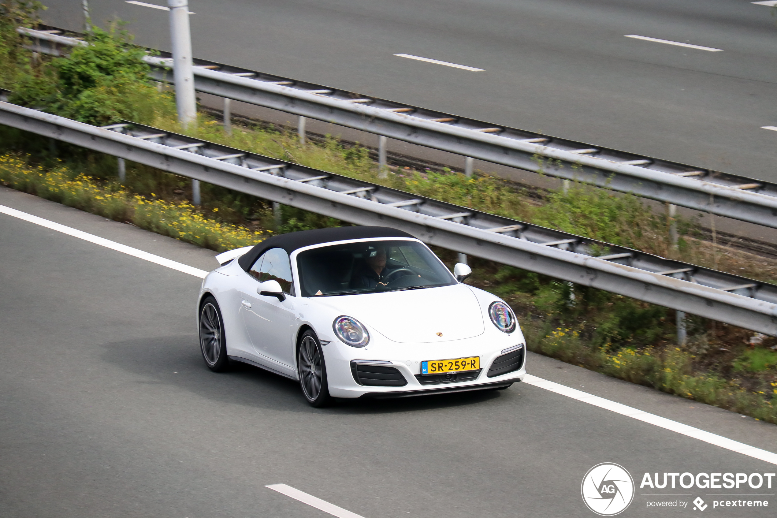 Porsche 991 Carrera 4S Cabriolet MkII