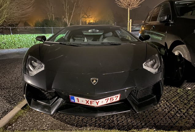 Lamborghini Aventador LP700-4