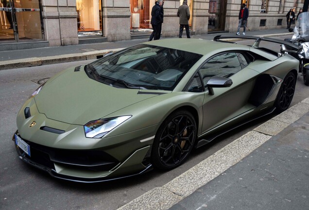 Lamborghini Aventador LP770-4 SVJ