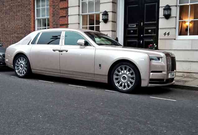 Rolls-Royce Phantom VIII EWB