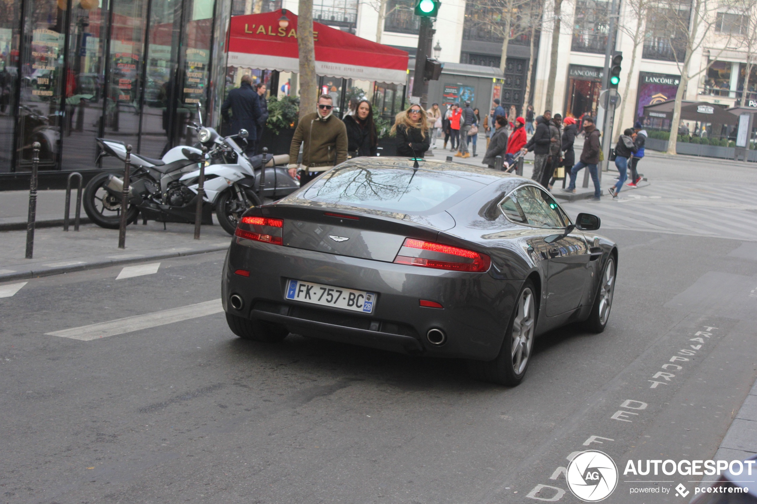 Aston Martin V8 Vantage