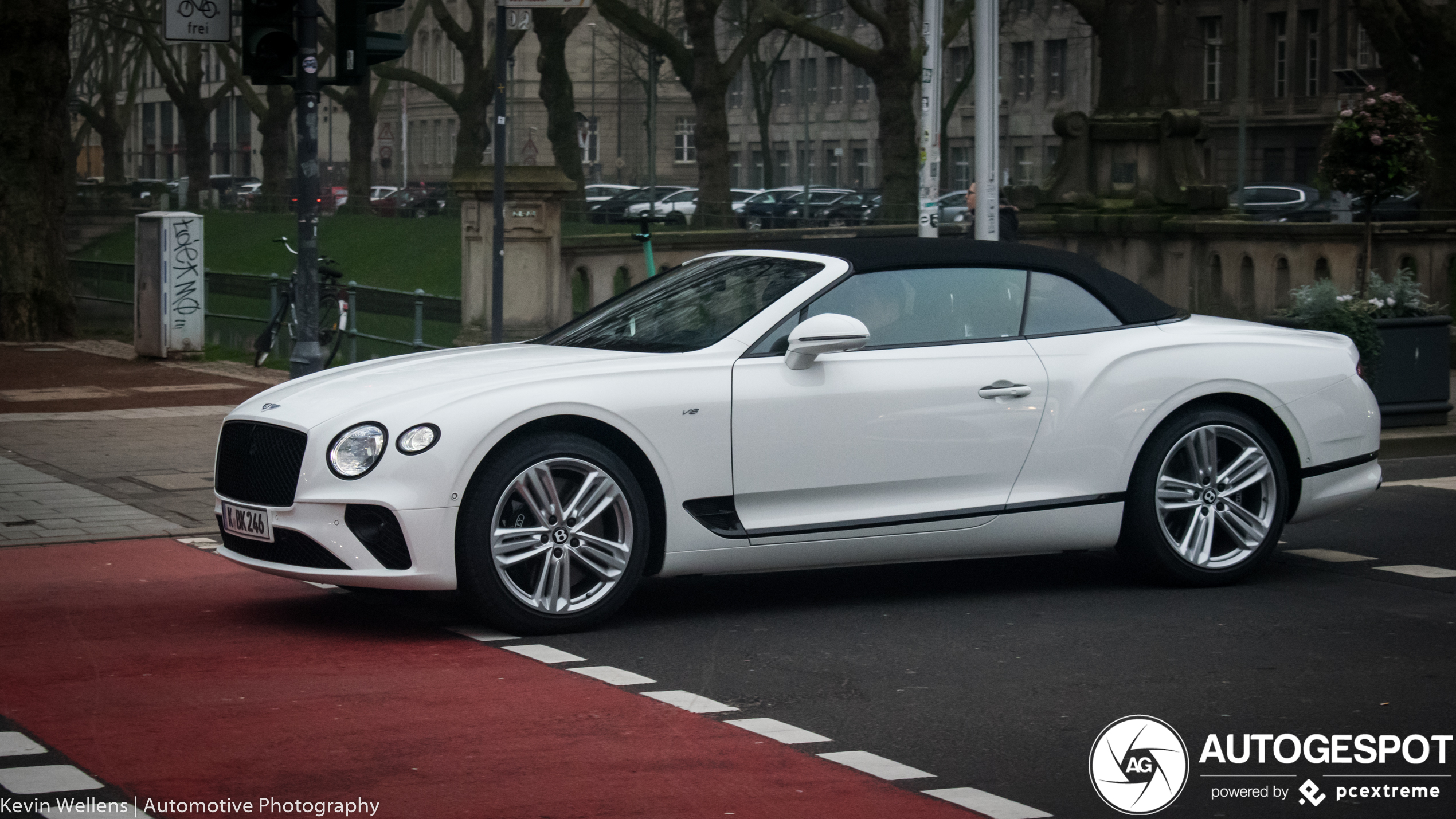 Bentley Continental GTC V8 2020