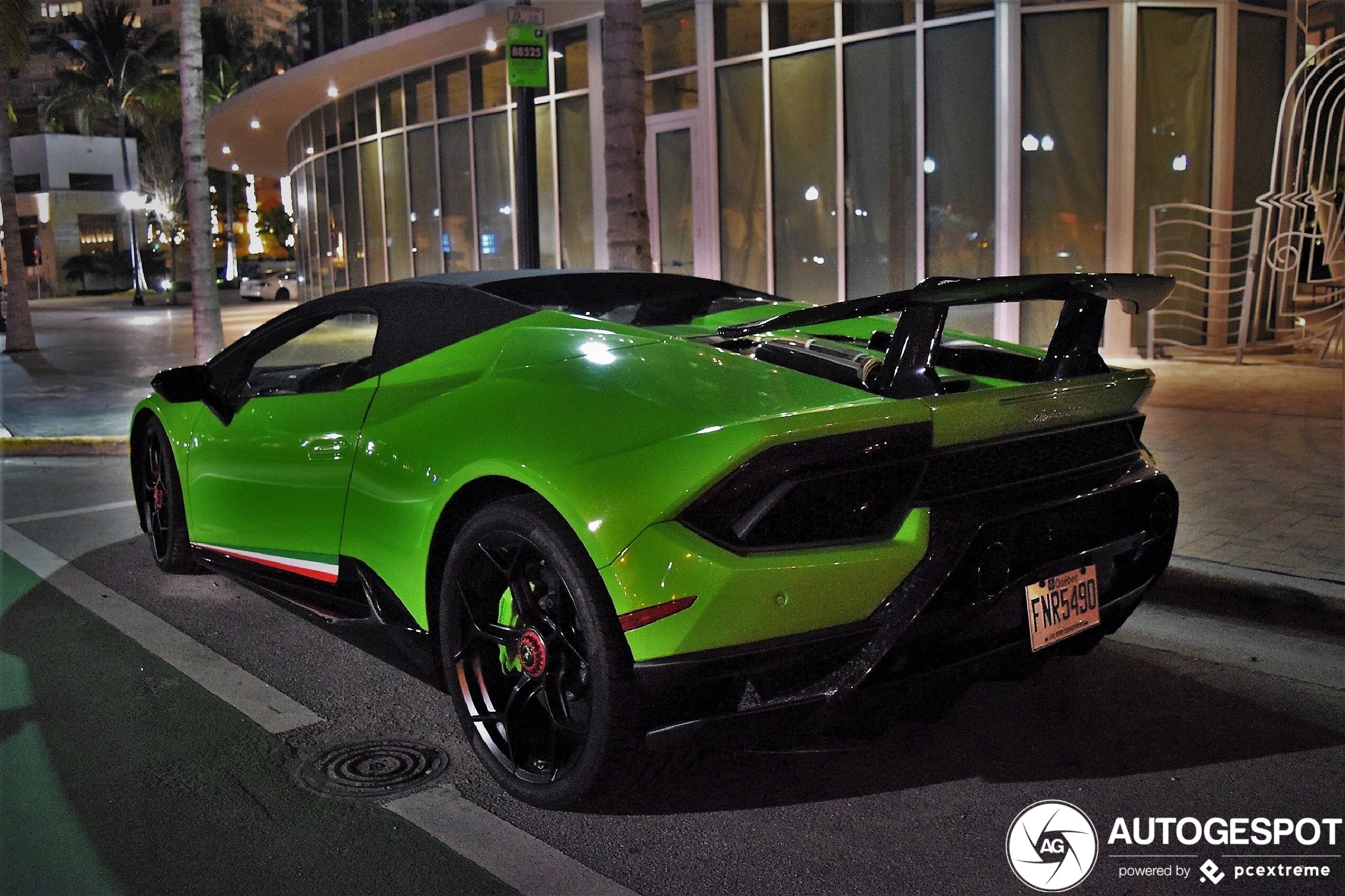 Lamborghini Huracán LP640-4 Performante Spyder