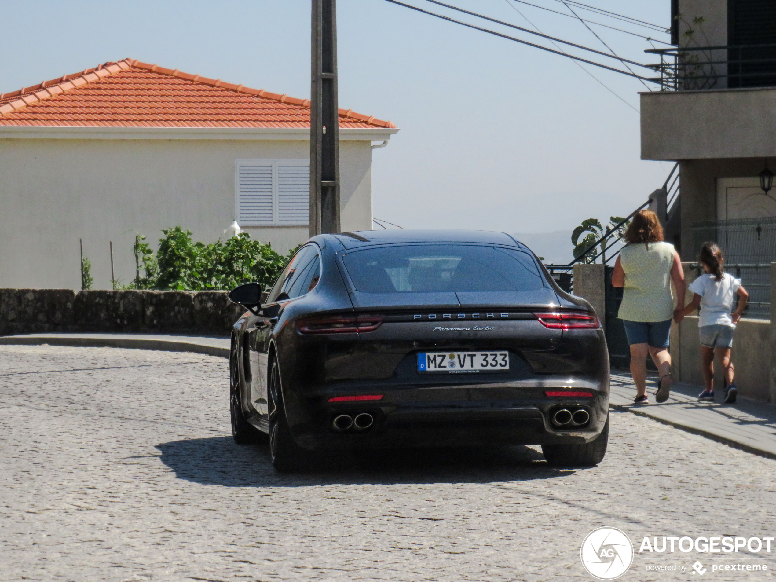 Porsche 971 Panamera Turbo