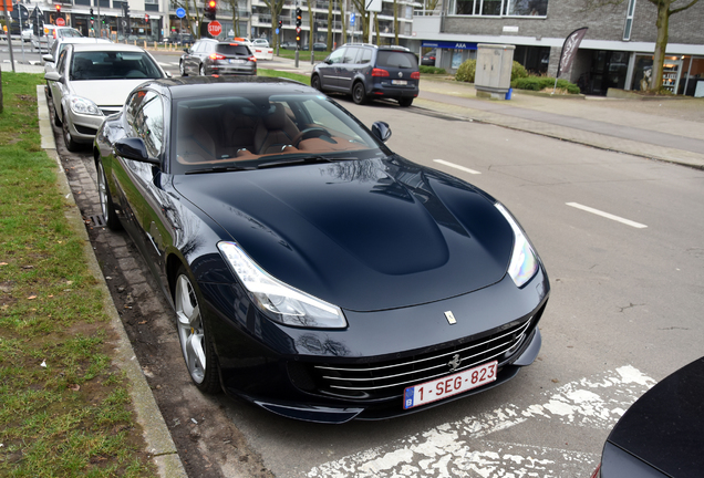 Ferrari GTC4Lusso