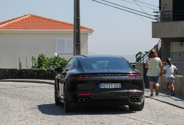 Porsche 971 Panamera Turbo