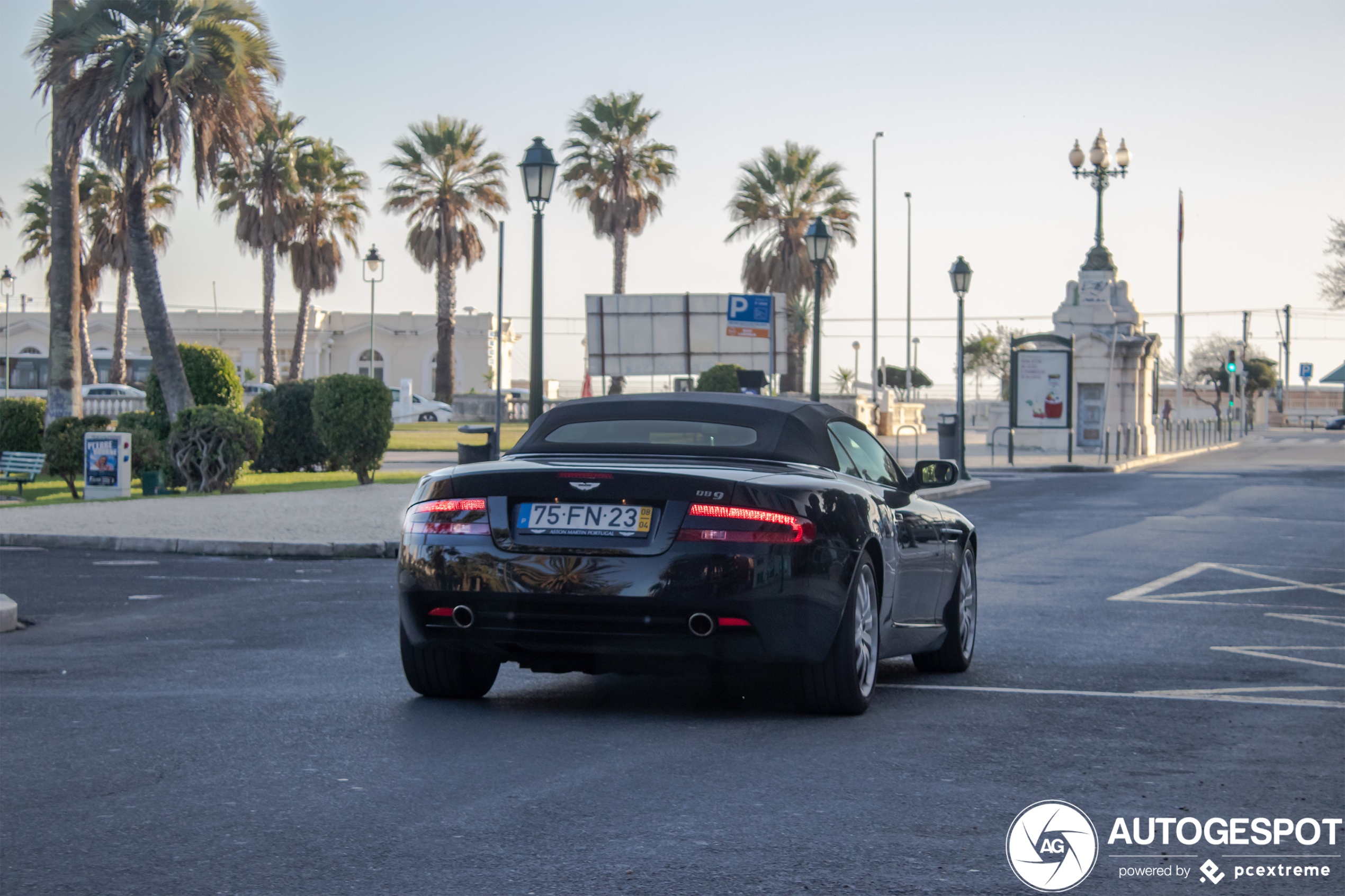 Aston Martin DB9 Volante