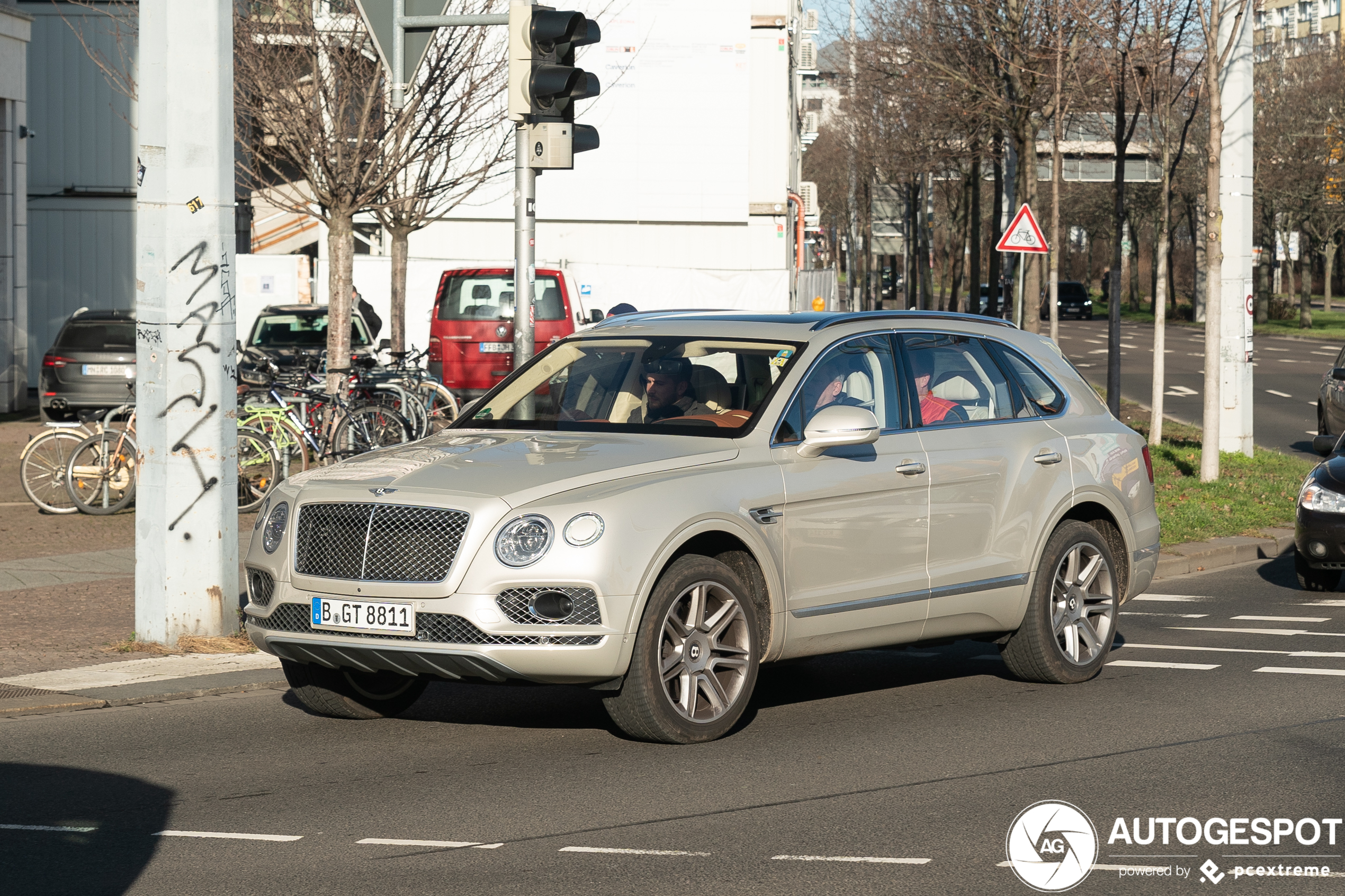 Bentley Bentayga V8