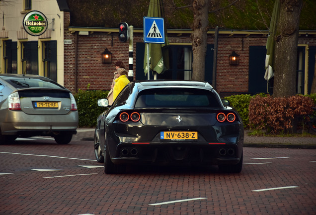 Ferrari GTC4Lusso