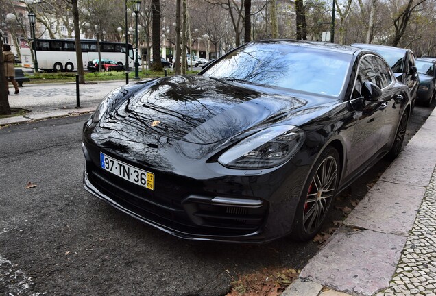 Porsche 971 Panamera Turbo