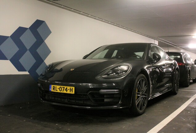 Porsche 971 Panamera Turbo S E-Hybrid