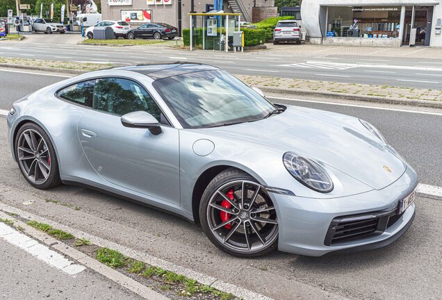 Porsche 992 Carrera 4S