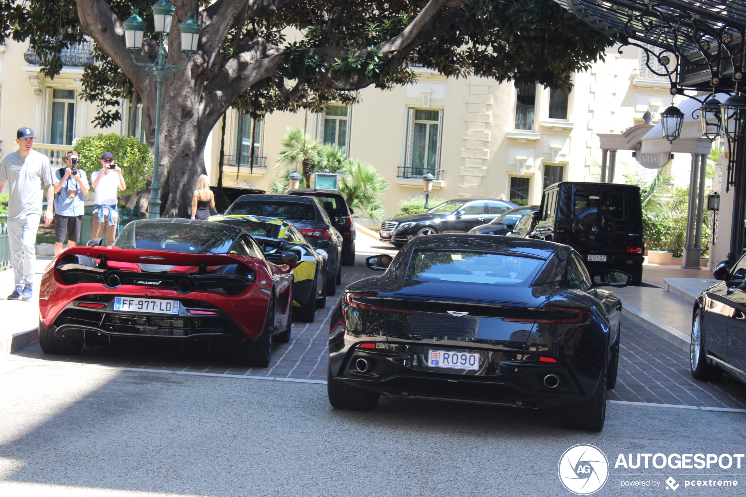 Aston Martin DB11