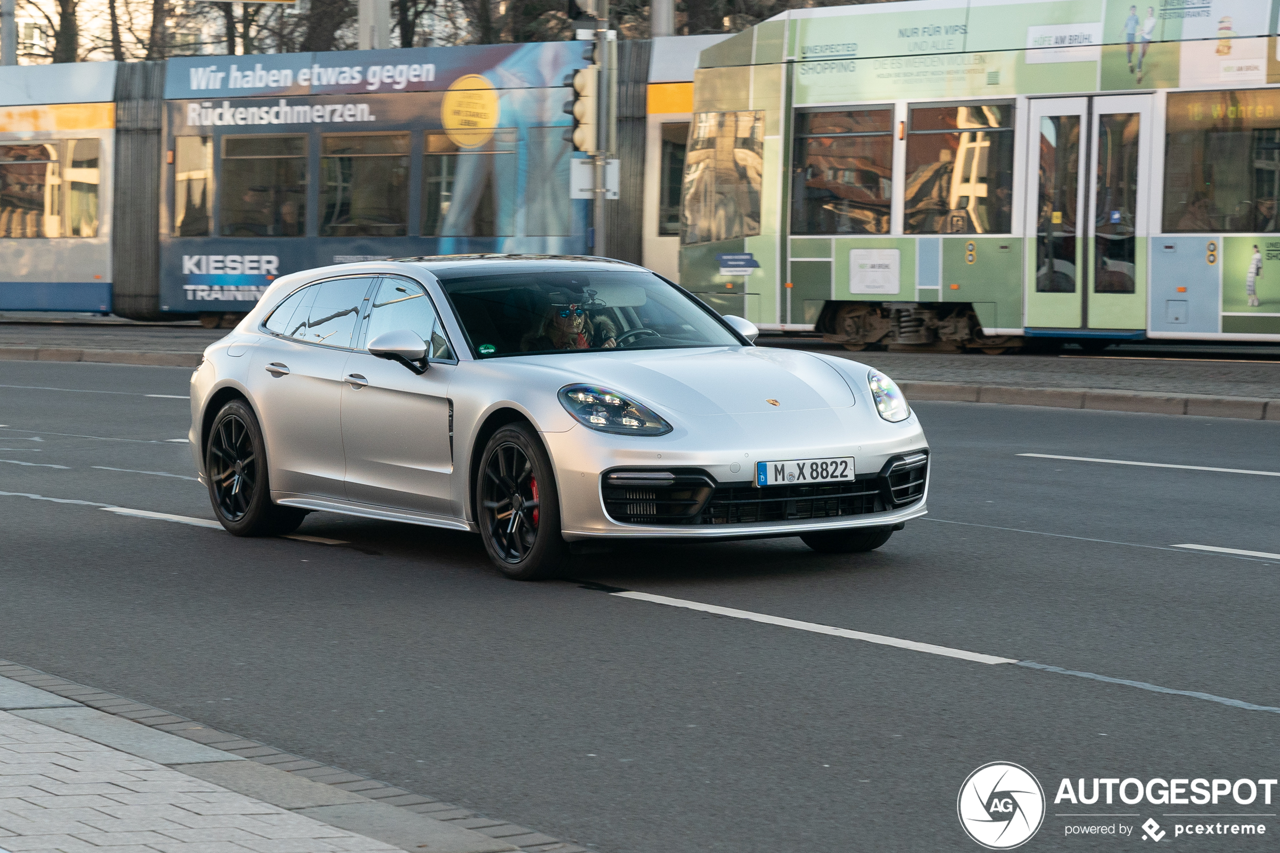 Porsche 971 Panamera GTS Sport Turismo