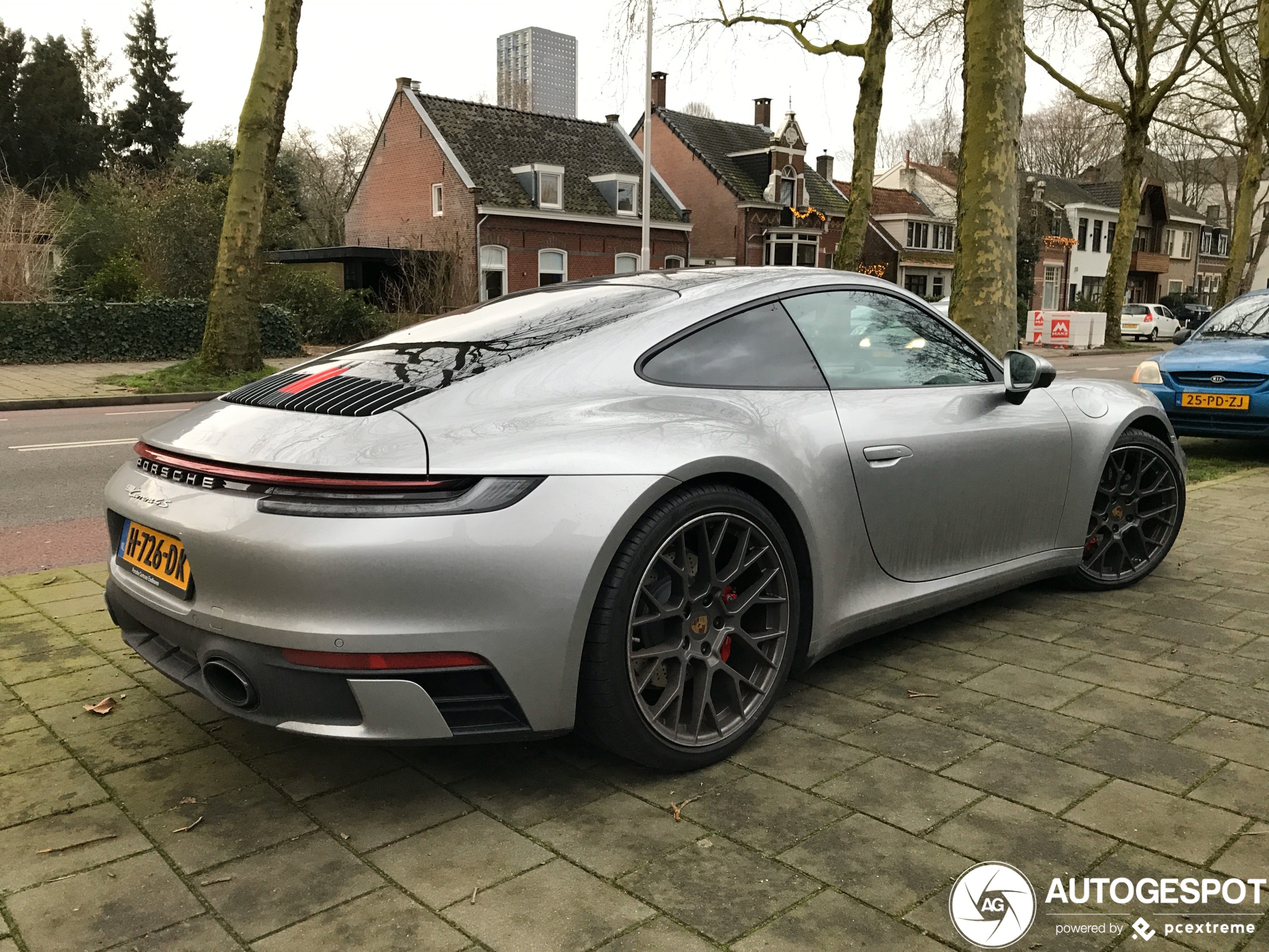 Porsche 992 Carrera 4S