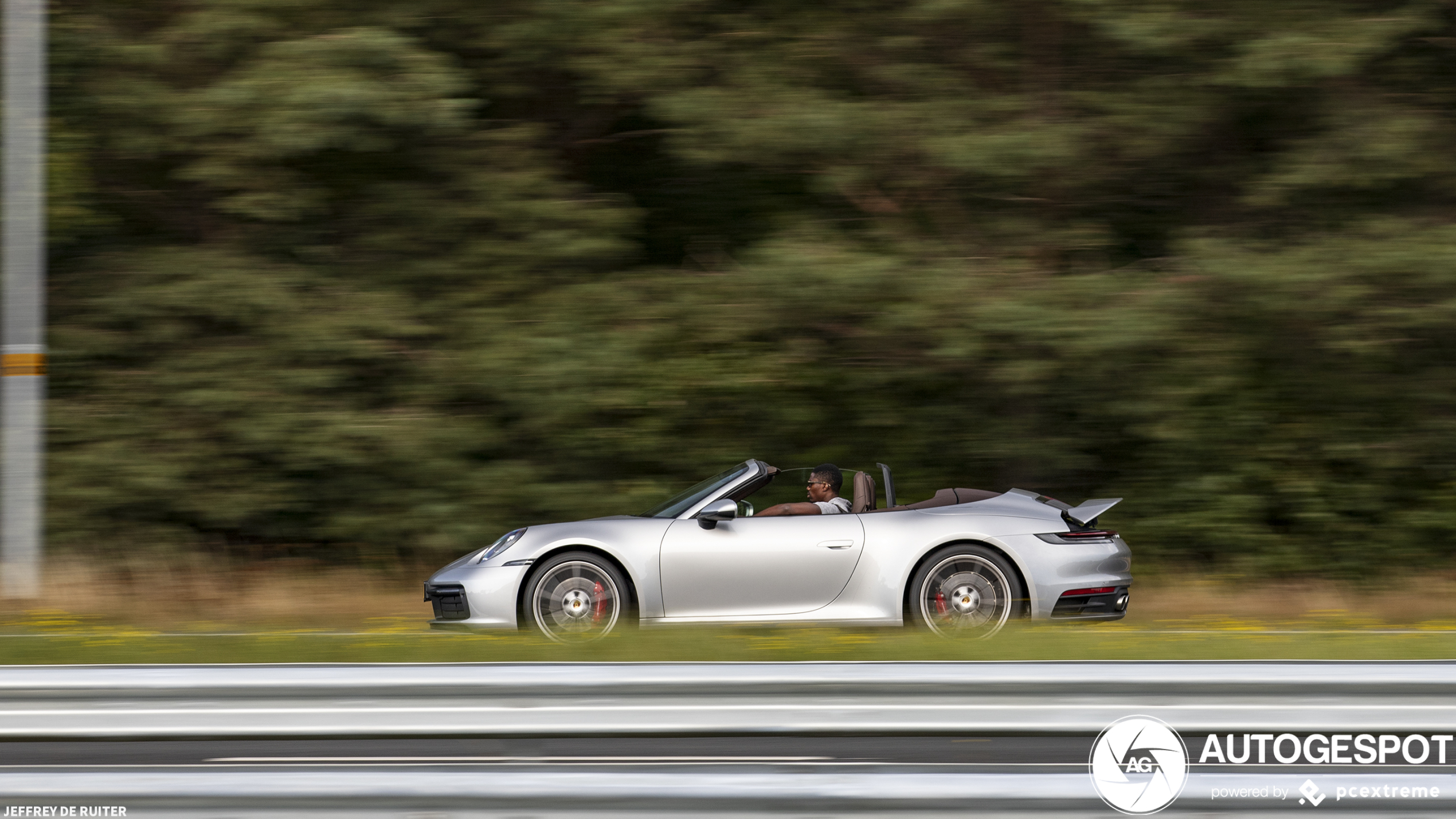 Porsche 992 Carrera 4S Cabriolet