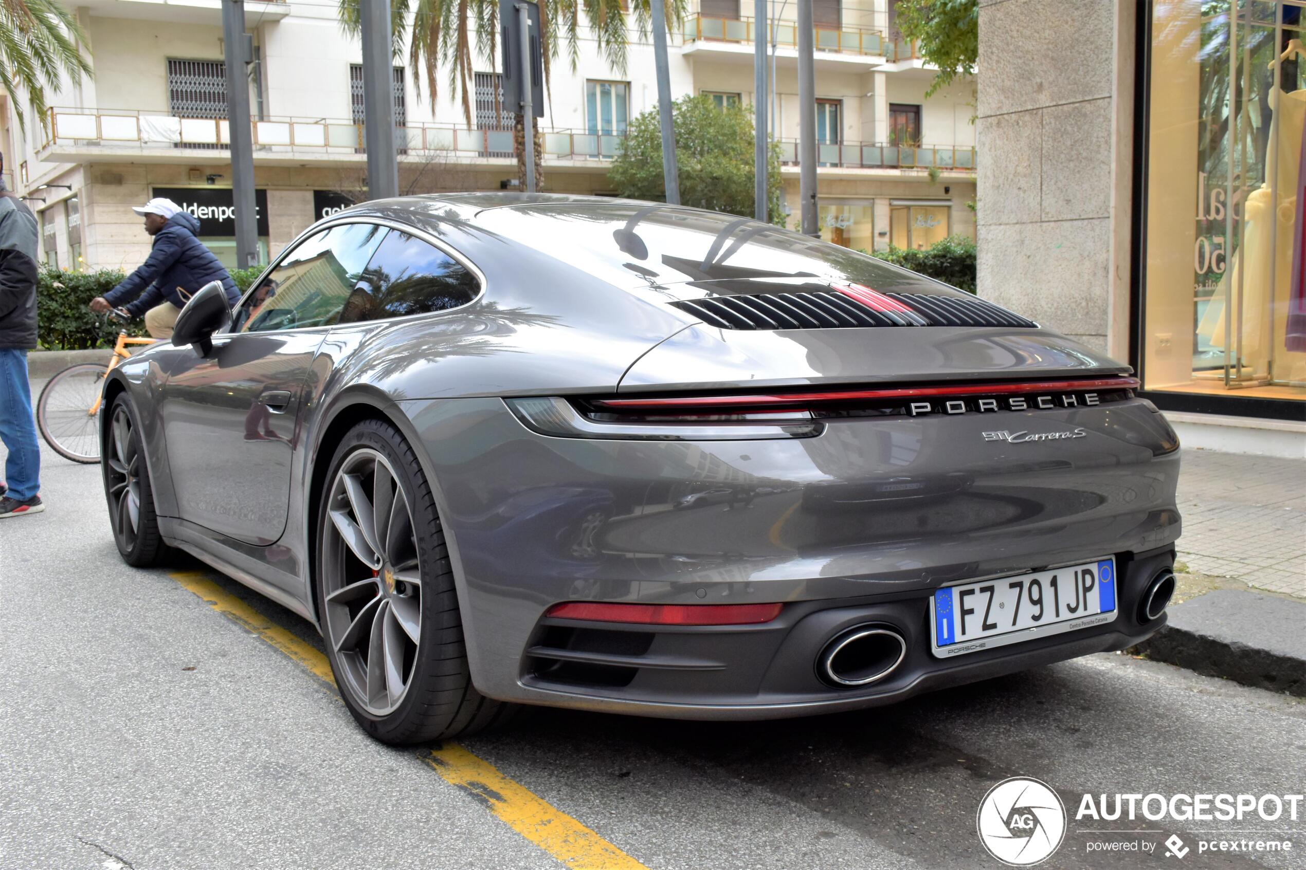 Porsche 992 Carrera S