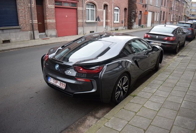 BMW i8