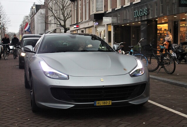 Ferrari GTC4Lusso