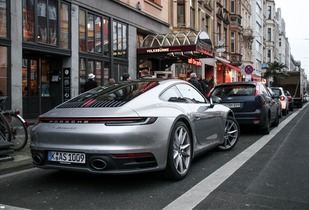 Porsche 992 Carrera 4S