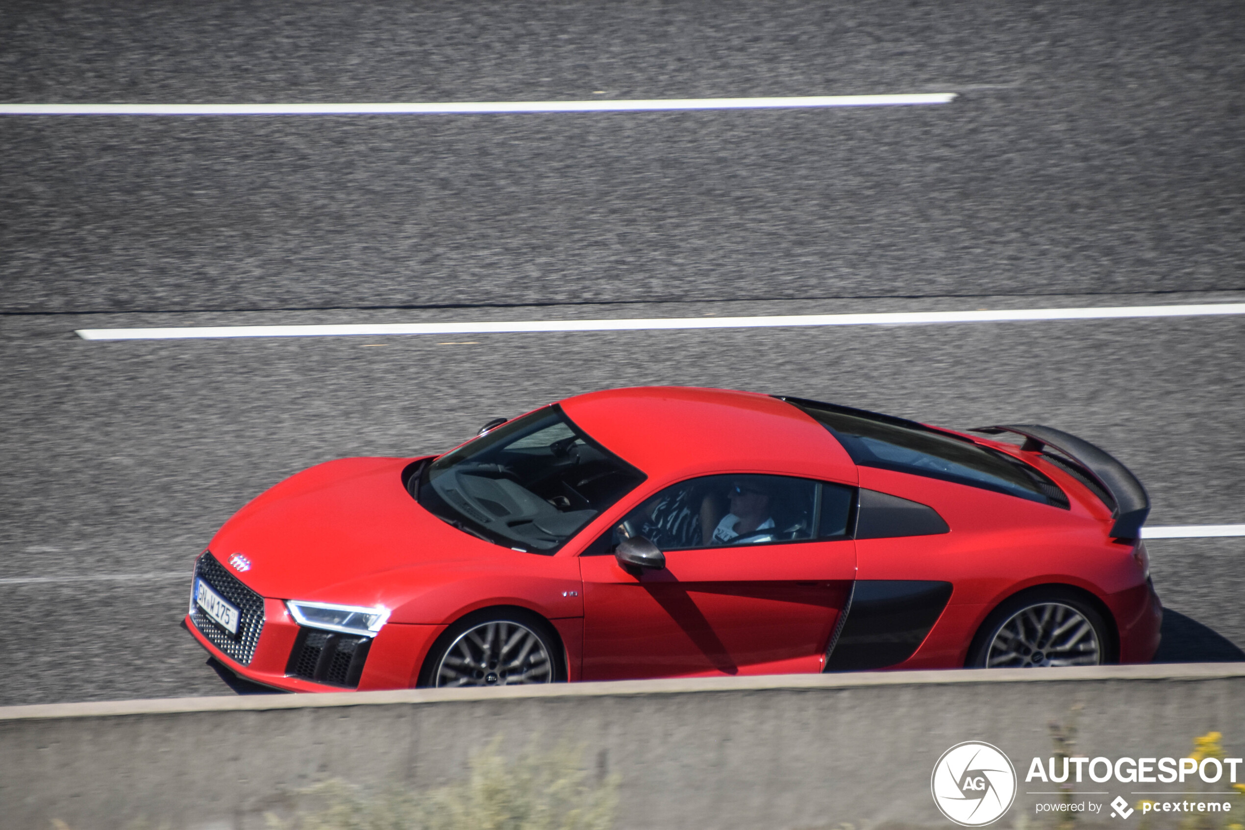 Audi R8 V10 Plus 2015