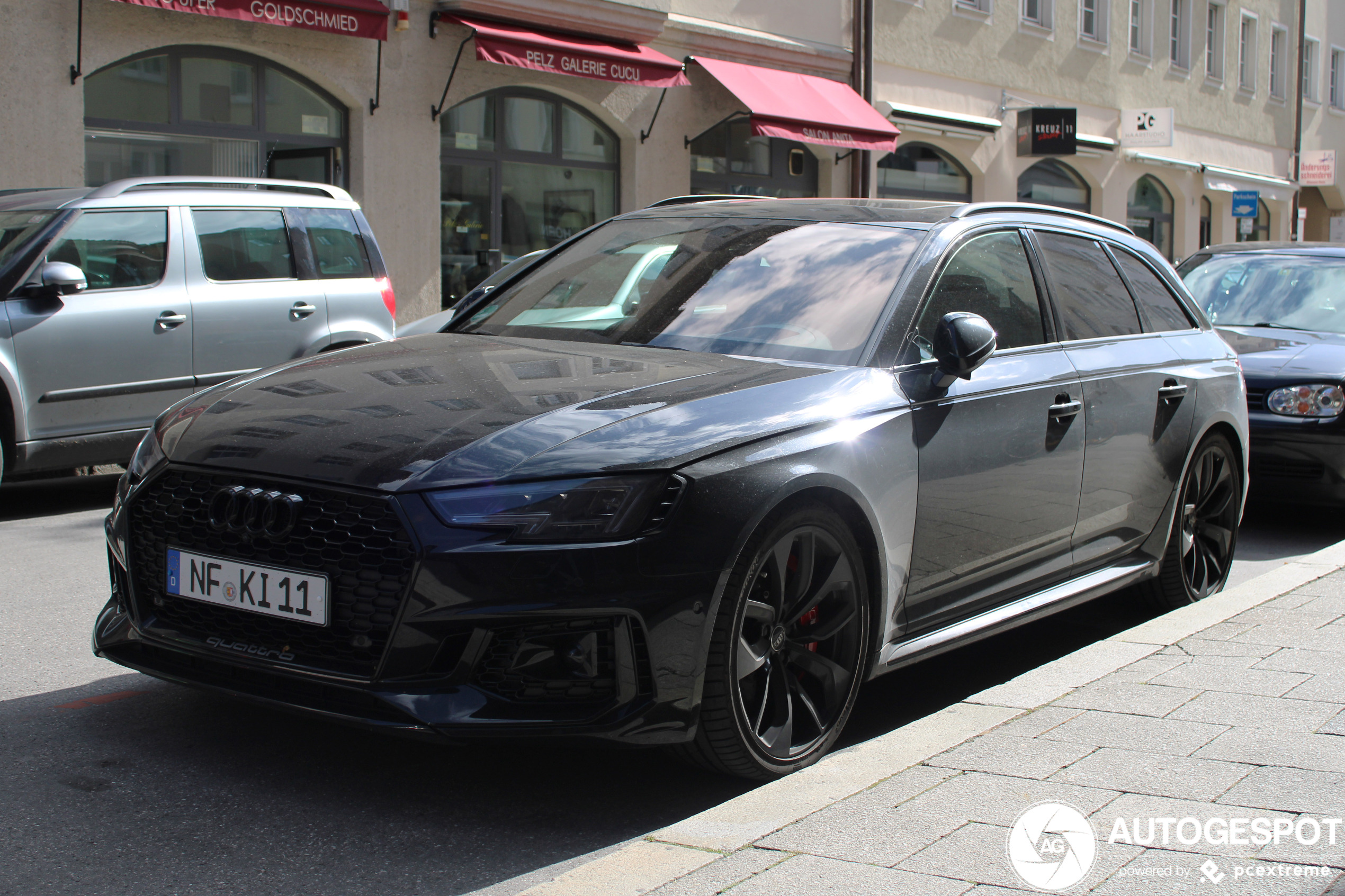 Audi RS4 Avant B9