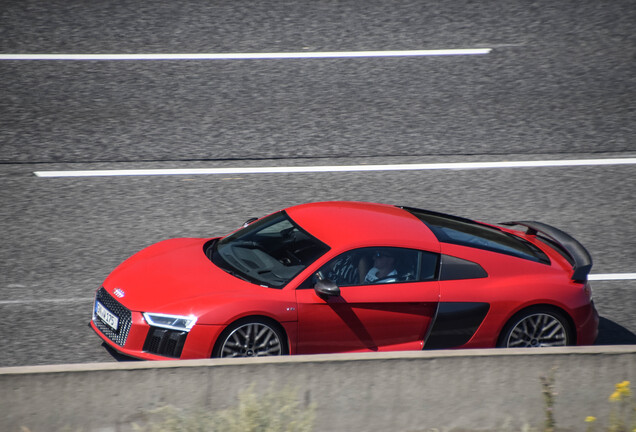 Audi R8 V10 Plus 2015