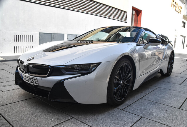 BMW i8 Roadster