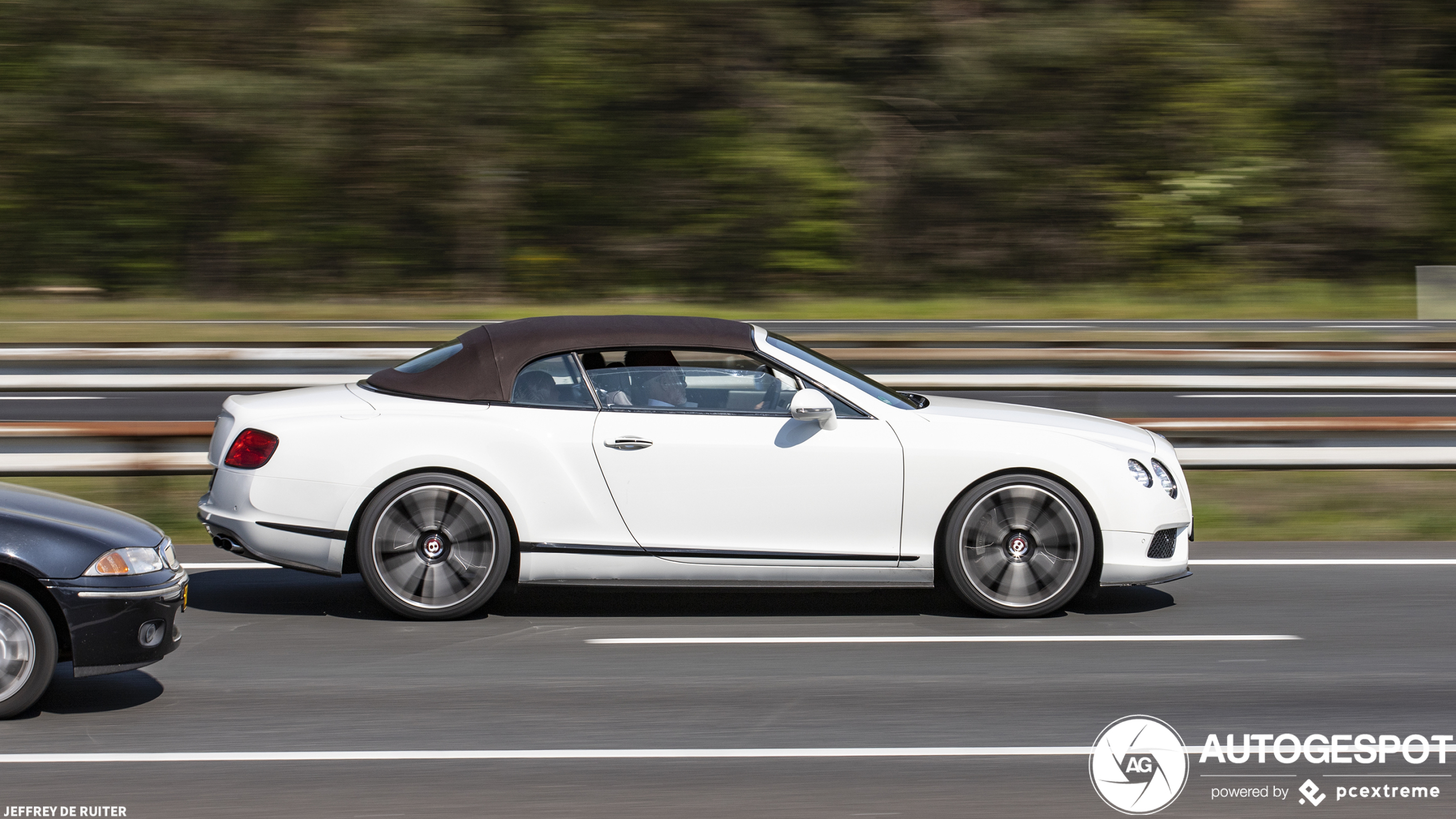 Bentley Continental GTC V8 S