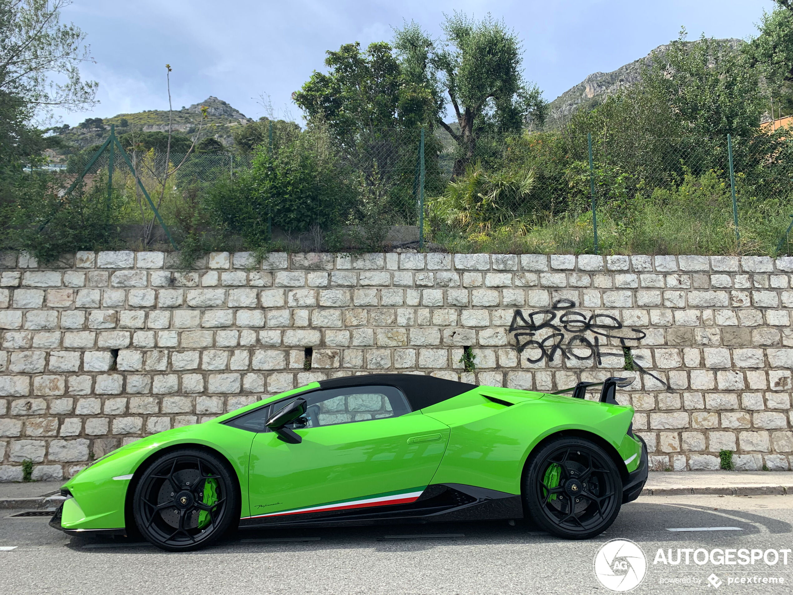 Lamborghini Huracán LP640-4 Performante Spyder