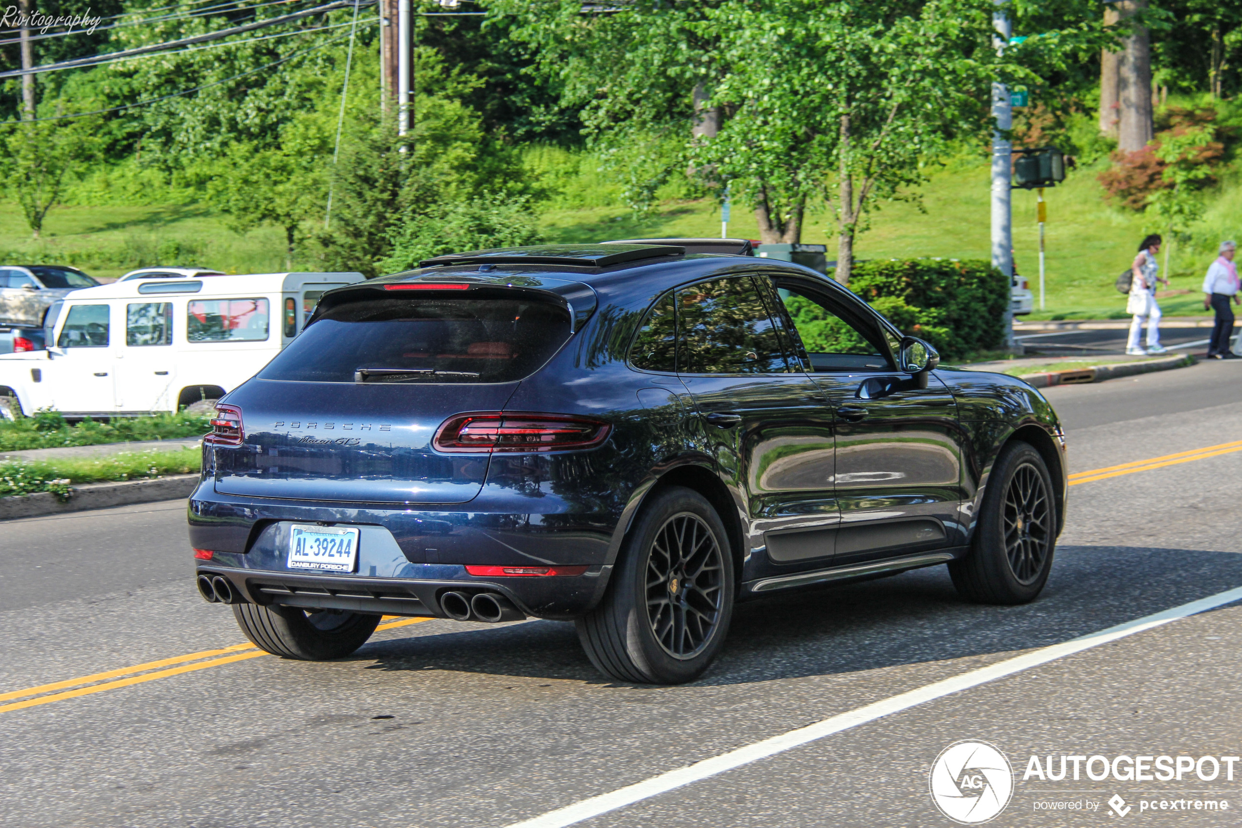 Porsche 95B Macan GTS