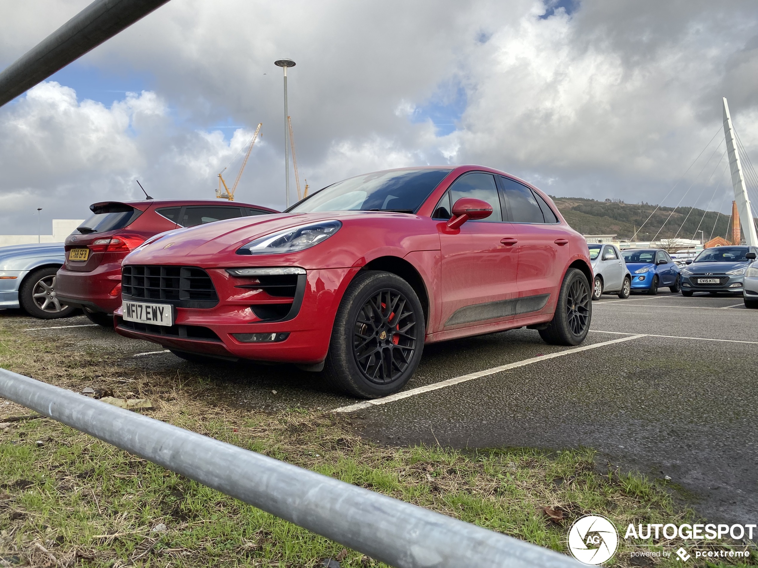 Porsche 95B Macan GTS