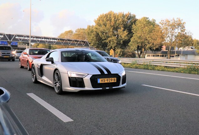 Audi R8 V10 Plus 2015