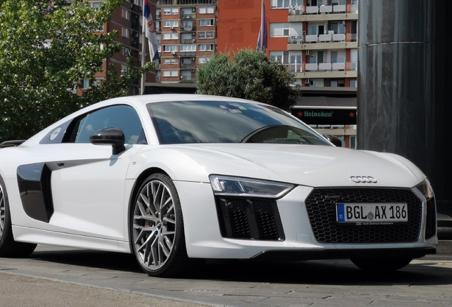 Audi R8 V10 Plus 2015