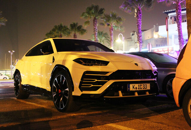 Lamborghini Urus